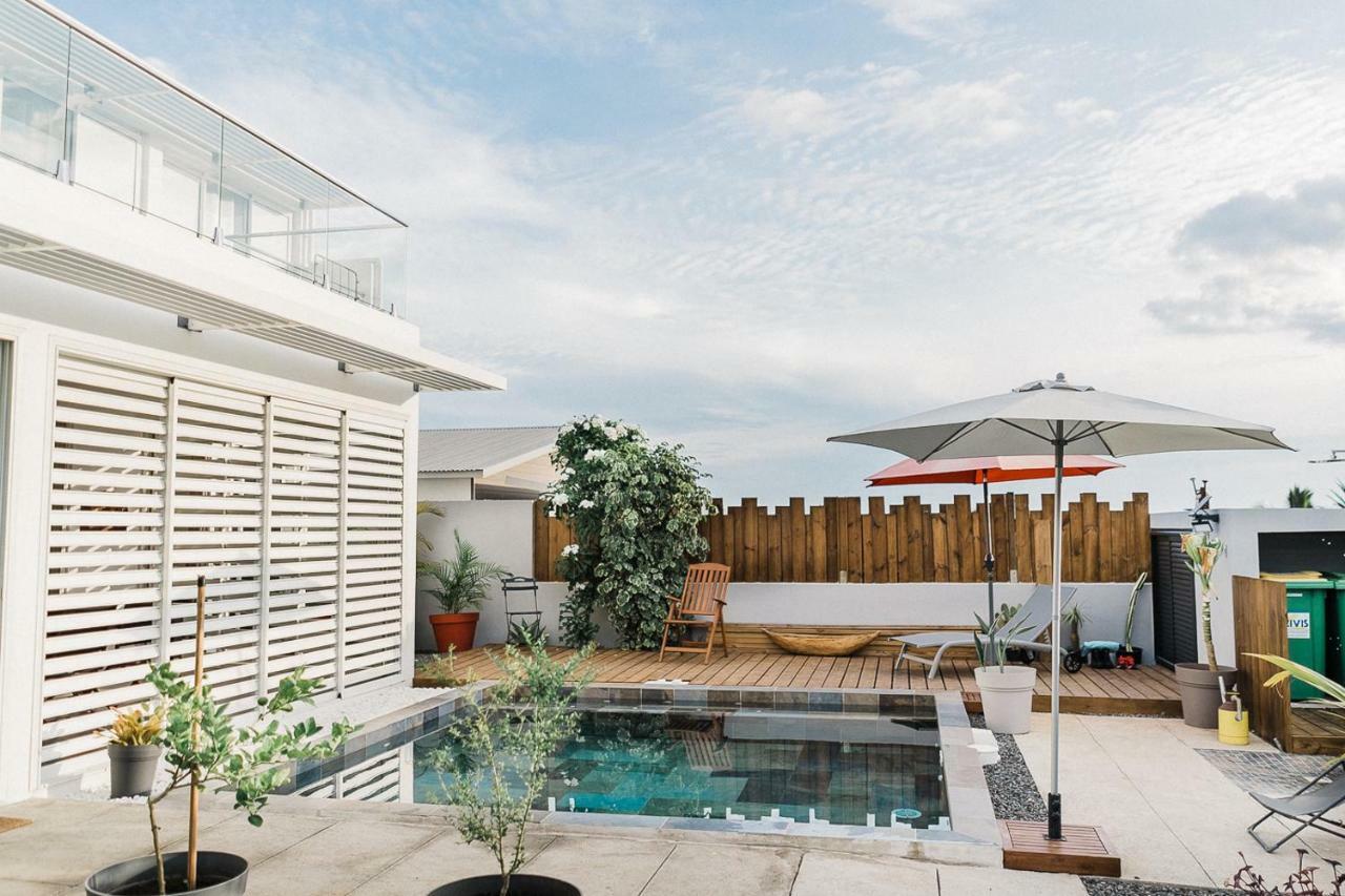Maison TONGA piscine jaccuzi Saint Pierre Esterno foto