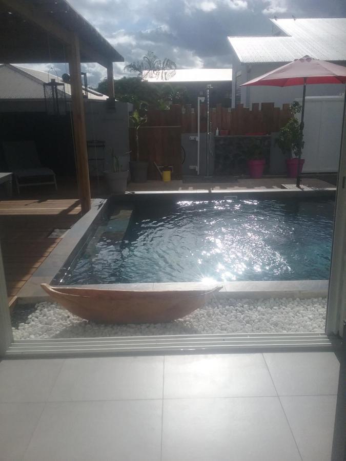 Maison TONGA piscine jaccuzi Saint Pierre Esterno foto